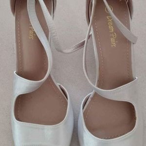 Dream pairs heels